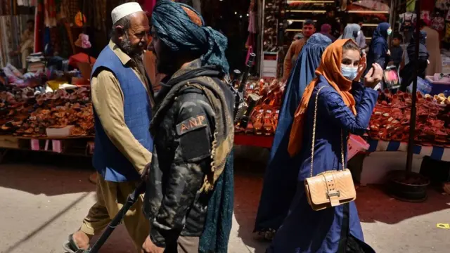 жінка, кабул