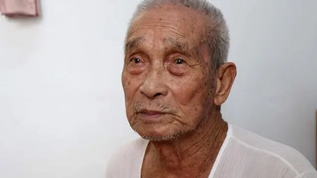 老兵張之初回憶，當年為了葬父而投身軍旅，然而一去不回，在八二三炮戰中擔任班長，班上4人陣亡。