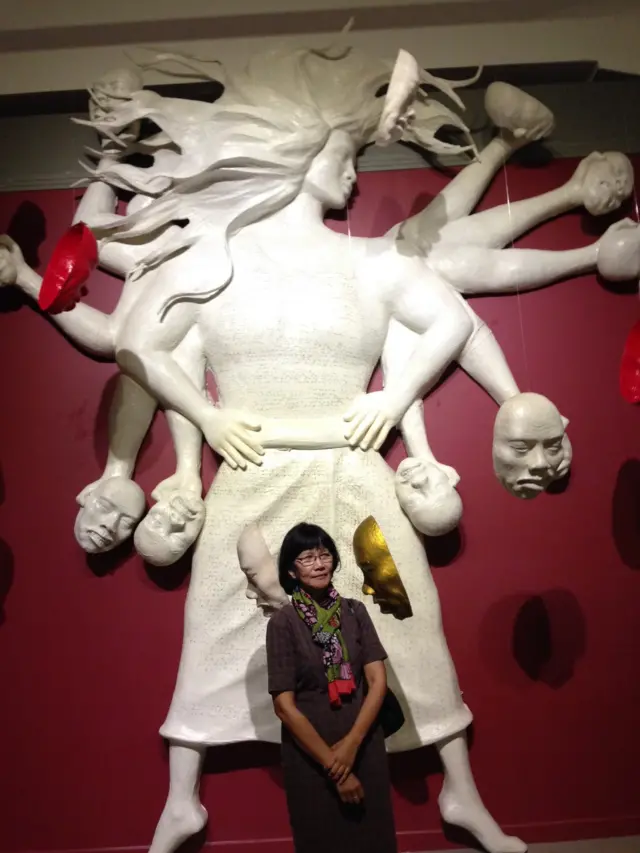 Perempuan (di) Borobudur