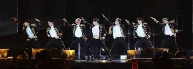 BTS의 공연 모습