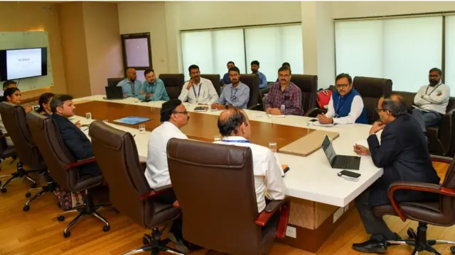 એપ્રિલ-2022માં IN-SPACeની પ્રથમ બેઠક મળી તે સમયની તસવીર