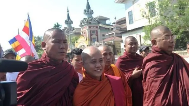 ဦးဝီရသူဟာ အမျိုးသားရေးလှုပ်ရှားမှု ဆိုတဲ့ ပွဲတွေမှာ တက်ကြွစွာ အမြဲ ပါဝင်ခဲ့