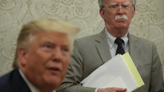 Donald Trump y Bolton.