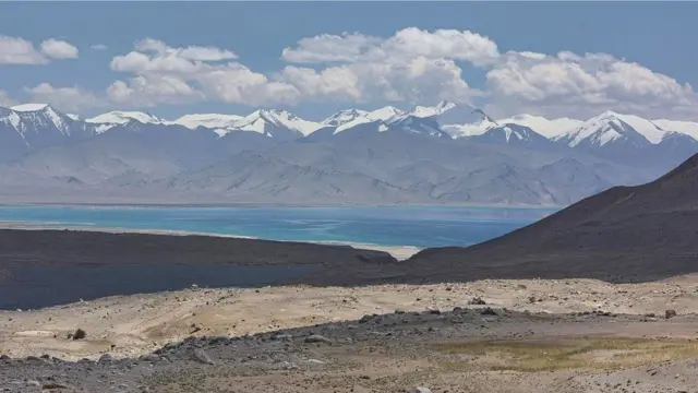 कराकुल झील, मृत झील, पामीर के पठार, दुनिया की छत