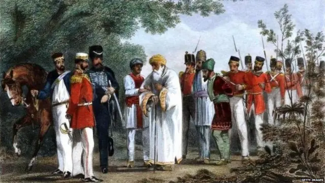 ਅੰਗਰੇਜ਼ ਜਦੋਂ ਮੀਰ ਜਾਫ਼ਰ ਮਾਲਗੁਜ਼ਾਰੀ ਵਸੂਲਣ ਲੱਗੇ ਤਾਂ ਮੀਰ ਜਾਫ਼ਰ ਨੇ ਕੰਪਨੀ ਤੋਂ ਪਿੱਛਾ ਛੁਡਾਉਣ ਲਈ ਡਚ ਸੈਨਾ ਦੀ ਮਦਦ ਲਈ