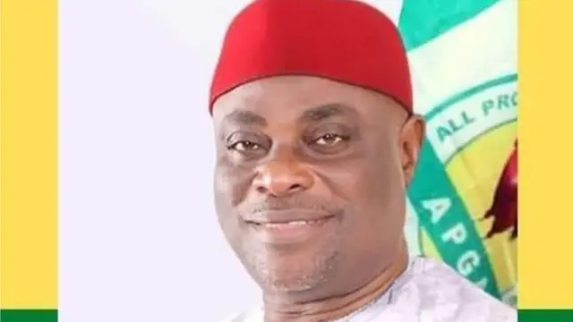 Victor Oye bụ onyeisi otu APGA