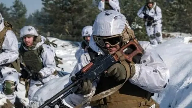 Українські військові
