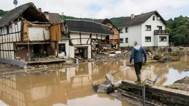 आपत्ती, रोगराई