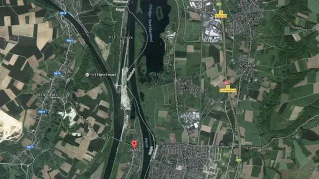 Frontera original de Bélgica y Holanda a través del rio Mosa