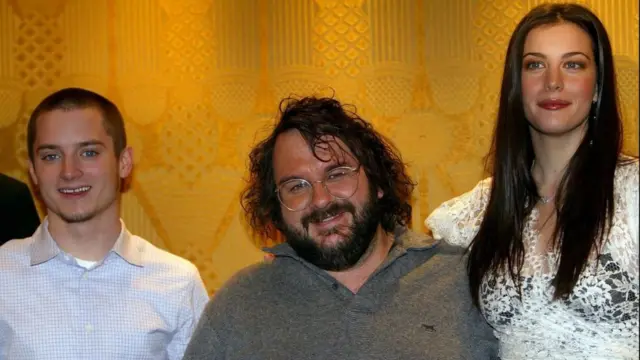 Elijah Wood, Peter Jackson y Liv Tyler.