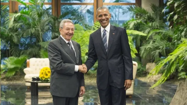 باراک اوباما و رائول کاسترو