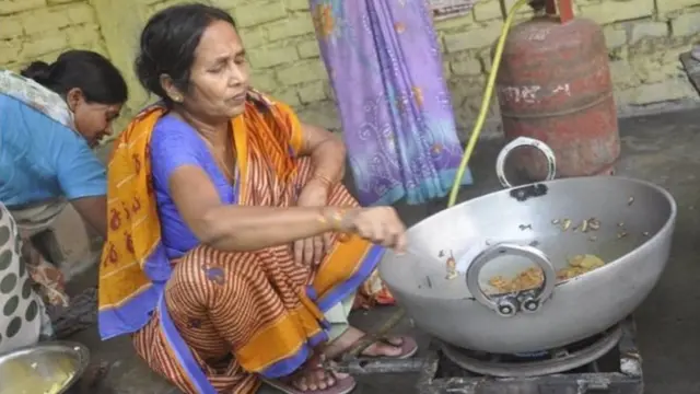 આનંદ કુમારનાં માતા