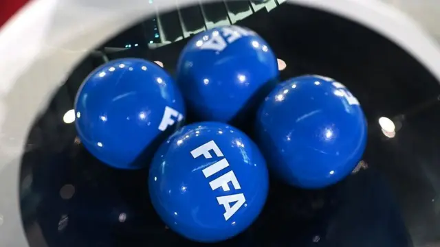 Draw balls