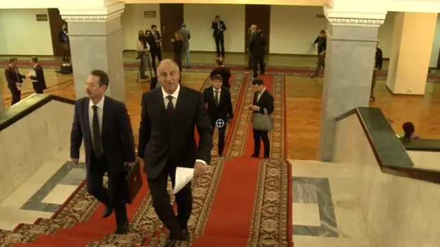 Депутаты перед заседанием