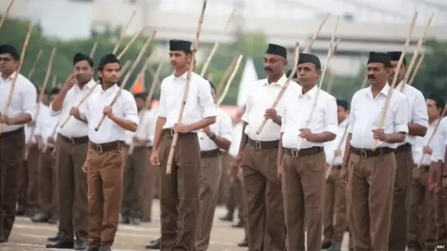 વિજયાદશમીના થોડાક દિવસ પહેલાં સંઘના મહાસચિવ દત્તાત્રેય હોસાબલેએ ગ્રામીણ ભારતમાં બેરોજગારી દૂર કરવાની દિશામાં કામ કરવા પર ભાર મૂક્યો હતો