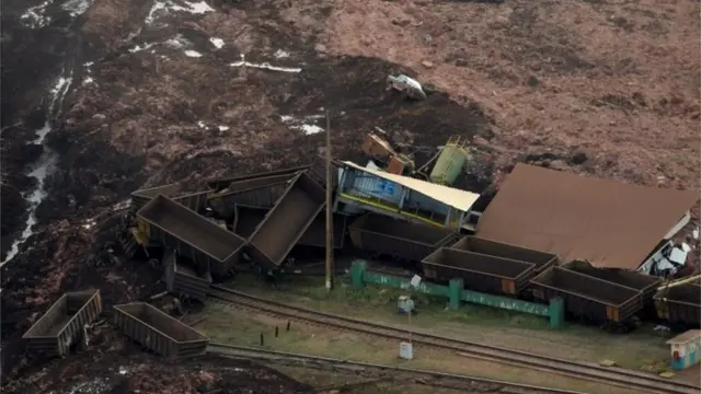 ब्राज़ील में बांध टूटा, Brumadinho dam collapse, brazil dam collapse, ब्राज़ील बांध हादसा