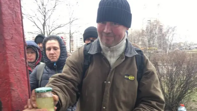 бездомні