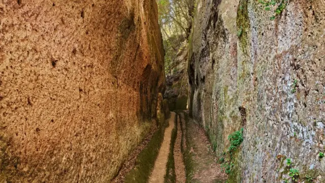 Gua Tuscany