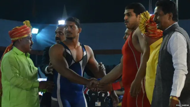 पैलवान अभिजीत कटके आणि किरण भगत