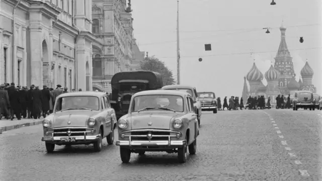 مسکویچ در دهه چهل میلادی برای تولید ماشین‌های ارزان و بادوام تاسیس شد