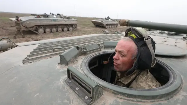 бронетехніка