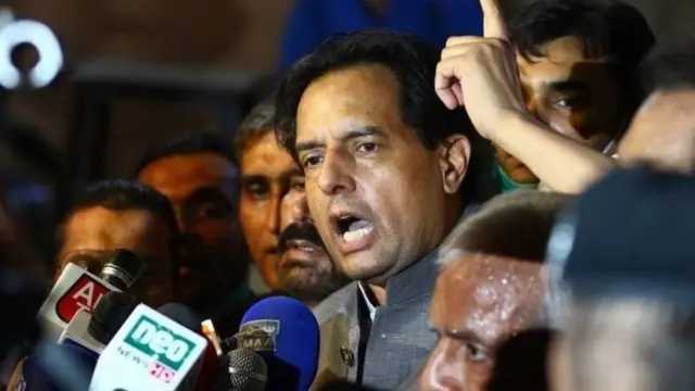 नवाज शरीफ यांचे जावई निवृत्त कॅप्टन मोहम्मद सफदर