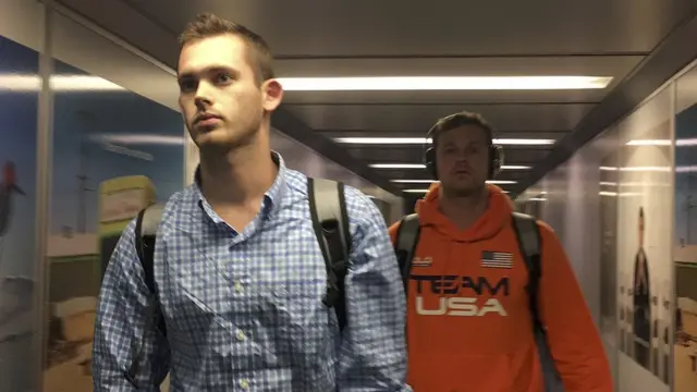 Gunnar Bentz y Jack Conger llegando a Miami el 19de agosto de 2016