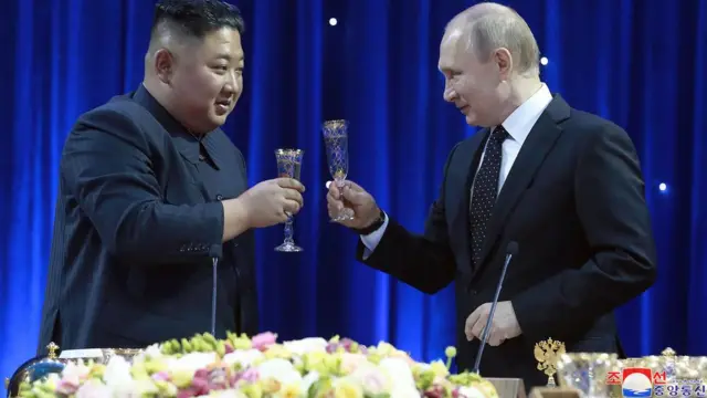 Kim Jong-Un e Putin brindamaposta online esporteevento