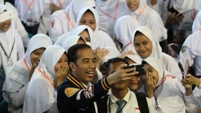 Jokowi dan siswa SMA