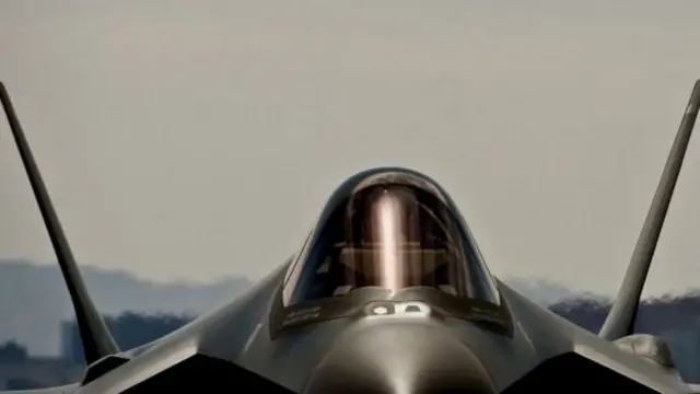 從洛克希德•馬丁的F-35 聯合攻擊戰鬥機到導彈，激光瞄凖設備的關鍵部件都需要稀土材料