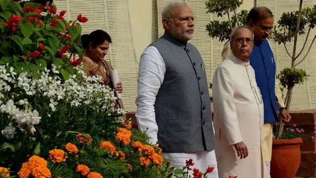 मोदी, प्रणब मुखर्जी