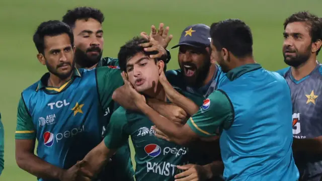 নাসিম শাহ, পাকিস্তান