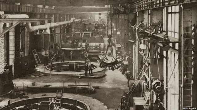 ਵਿਕਰਸ ਸੰਨਜ਼ ਐਂਡ ਮੈਕਸਿਮ