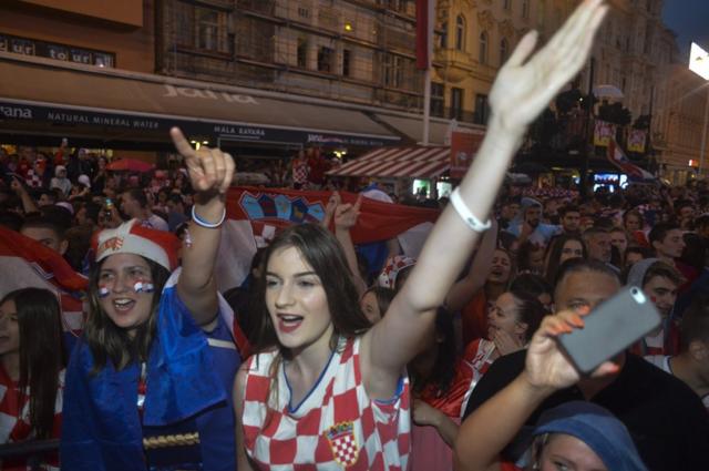 Torcedores croatas nas ruas