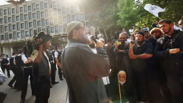 అంజిమ్ చౌదరి, ఇస్లామిక్ స్టేట్