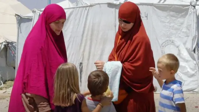 Lammiileen alaa(ijoolleen) IS jala galan Siiriyaa keessatti umrii guutuu mana hidhaa keessa turu