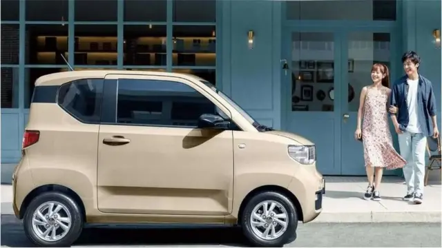 O Wuling Hong Guang Mini EV, um carro elétrico que rapidamente conquistou os motoristas chineses.