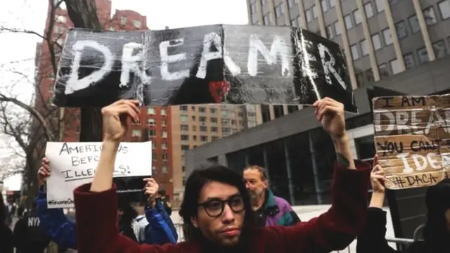 आप्रवासी