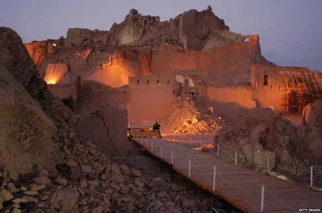 ईरान में प्राचीन अर्ज-ए बाम किला