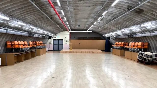 포격 이후 연평도 곳곳에 대피소를 신설했다