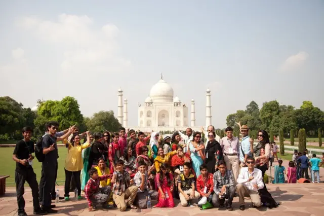 Arday ka timid Pakistan oo booqadat iskuulka Taj Mahal 2015
