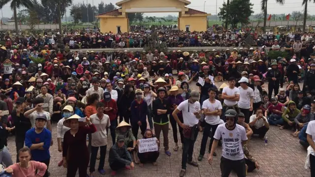 người dân tụ tập
