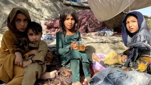 વિસ્થાપિત થયેલા બાળકો