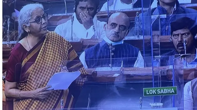 शशी थरुर यांचे ट्वीट