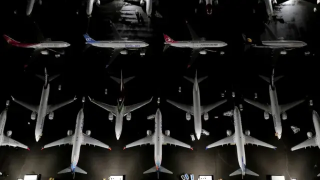 Лайнеры на стоянке возле завода Boeing в Сиэттле