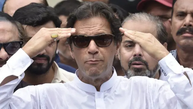 જનતાનો આભાર માનતા ઈમરાન