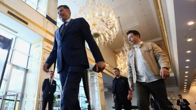 Türkiyədəki Prezident seçkisinin ilk turunda 5 faizdən çox səs toplamış Sinan Oğan ikinci turla bağlı qərarını açıqlayacaq