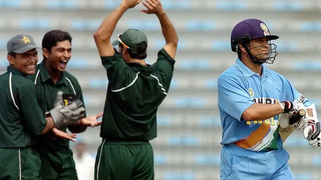 પ્રતીકાત્મક તસવીર