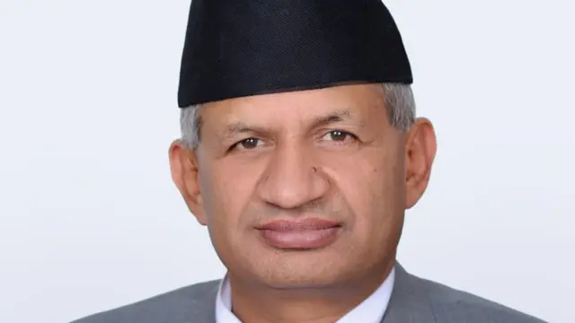 নেপালের পররাষ্ট্রমন্ত্রী প্রদীপ কুমার গাওয়ালি। বলেন, নেপাল থেকে গোর্খা সৈন্য নিয়োগ নিয়ে ১৯৪৭ এ ব্রিটেন ও ভারতের সাথে ত্রি-পক্ষীয় চুক্তিটি “অপ্রয়োজনীয়“ হয়ে পড়েছে।
