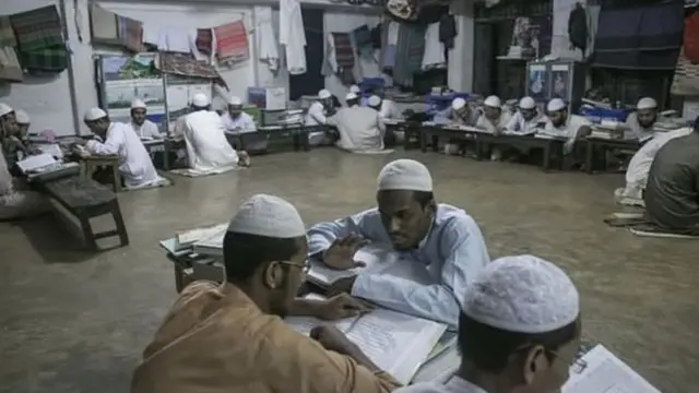 করোনাভাইরাসের কারণে আয় কমে গেছে কওমি মাদ্রাসাগুলোর
